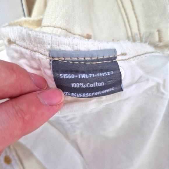 🍁NWT Khaki + Blue Cream Daisy Embroidered Denim Shorts – Size 11/30 - Picture 3 of 4